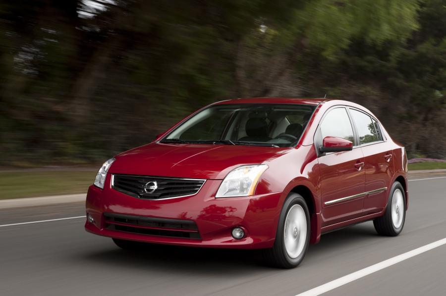  Nissan Sentra 2010 года  (фото 62 из 68)